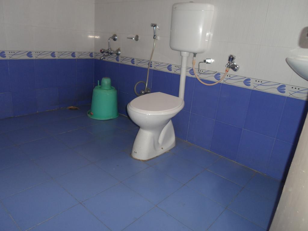 Hotel Pasuparthy Residency ตีรูปาติ ห้อง รูปภาพ